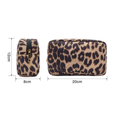 stylish leopard print cosmetic bag luxury custom make up bag 